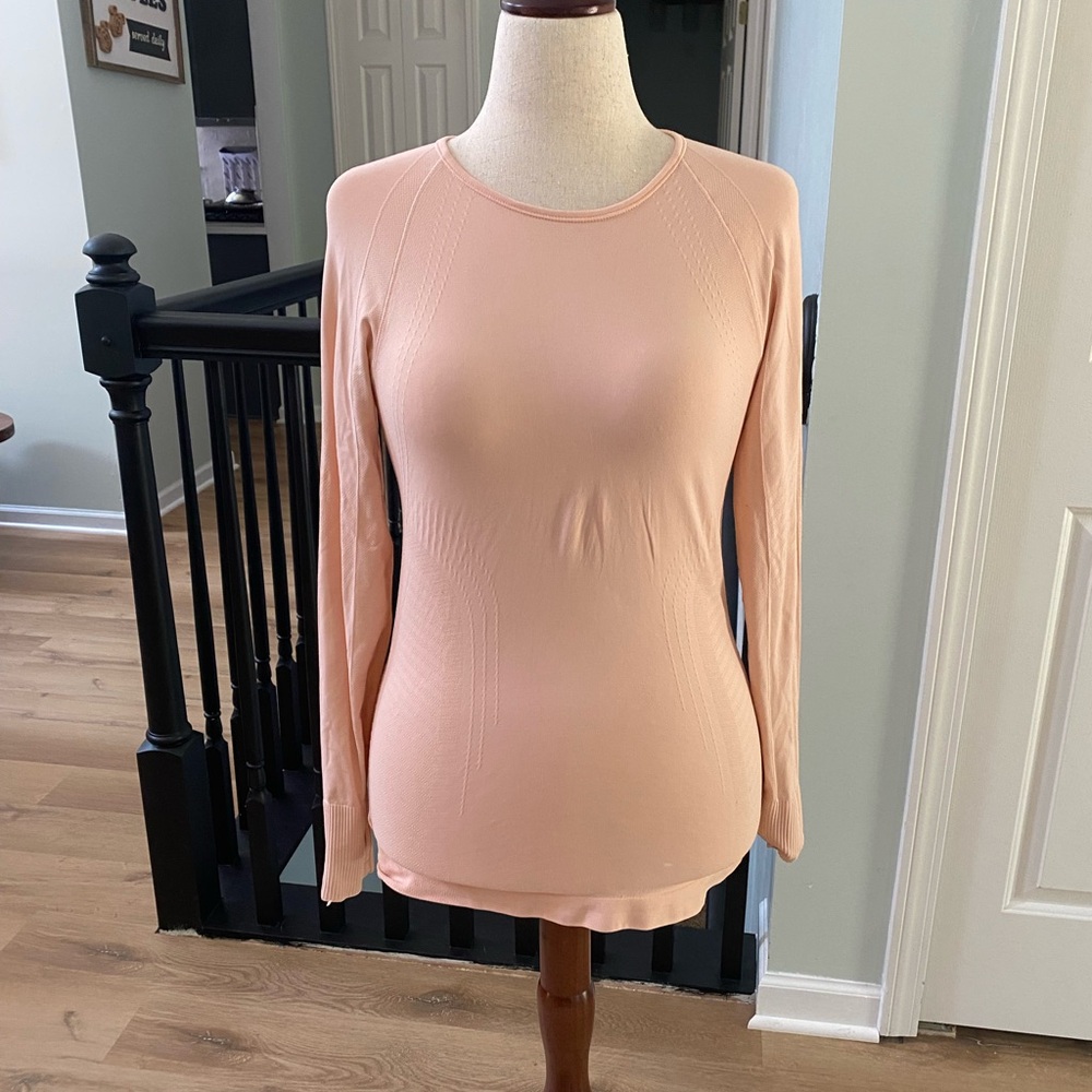 Athleta Momentum Soft Pink / Peach